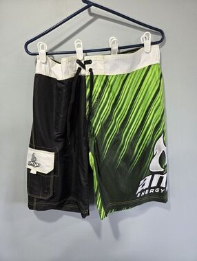 AMP Energy Swim Trunks Men's Size 36 Black Green Bathing Suit Board Shorts